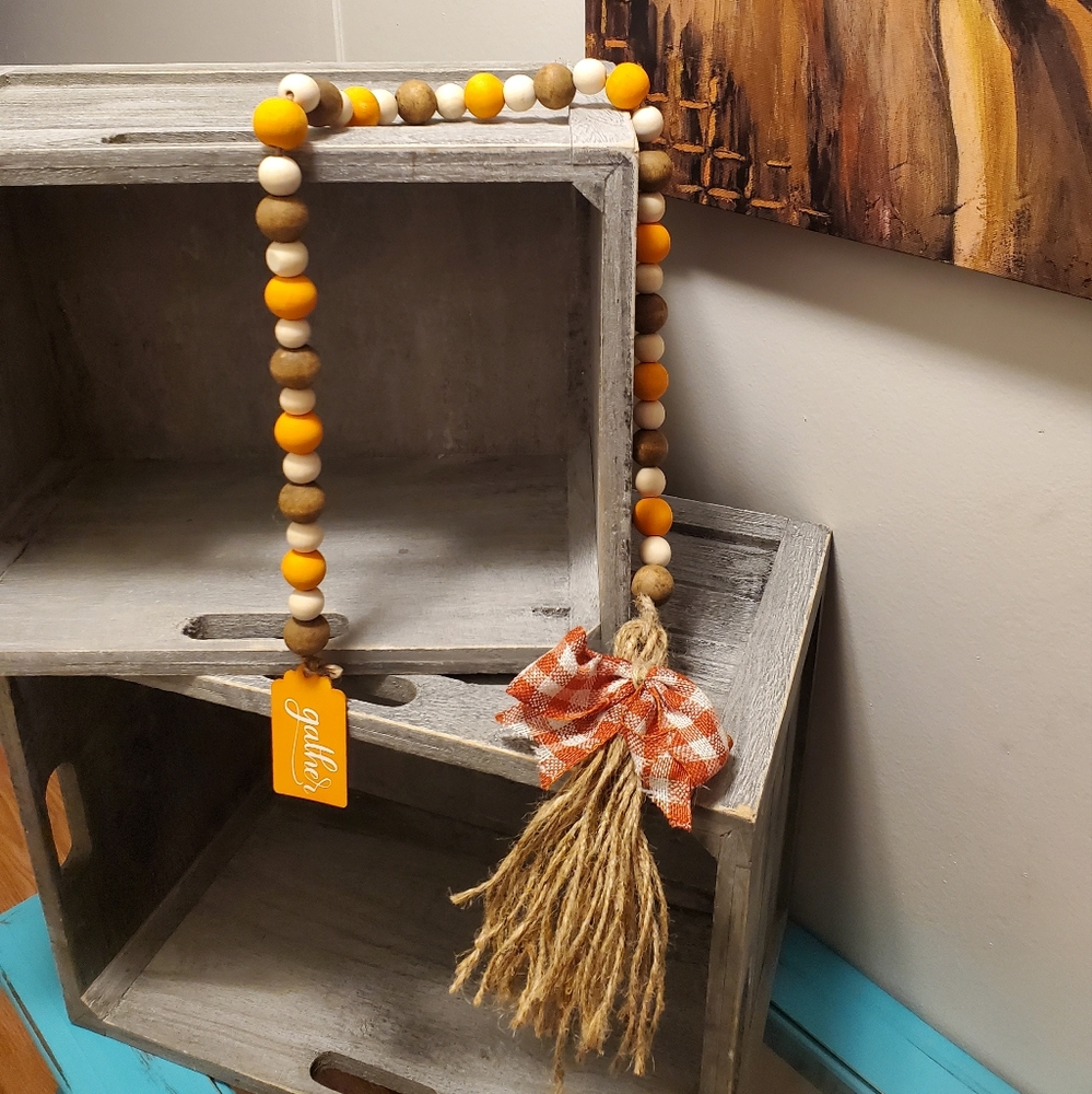 GATHER FALL WOODEN BEAD GARLAND
